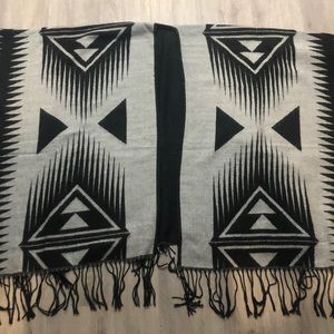 Reversible Aztec Shawl